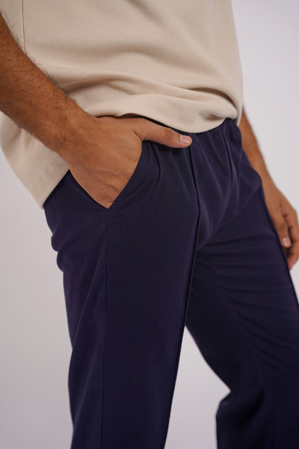 LINEN TAPERED PANTS