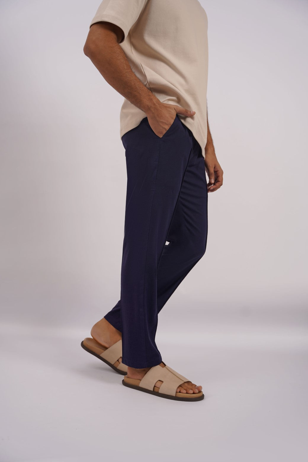 LINEN TAPERED PANTS
