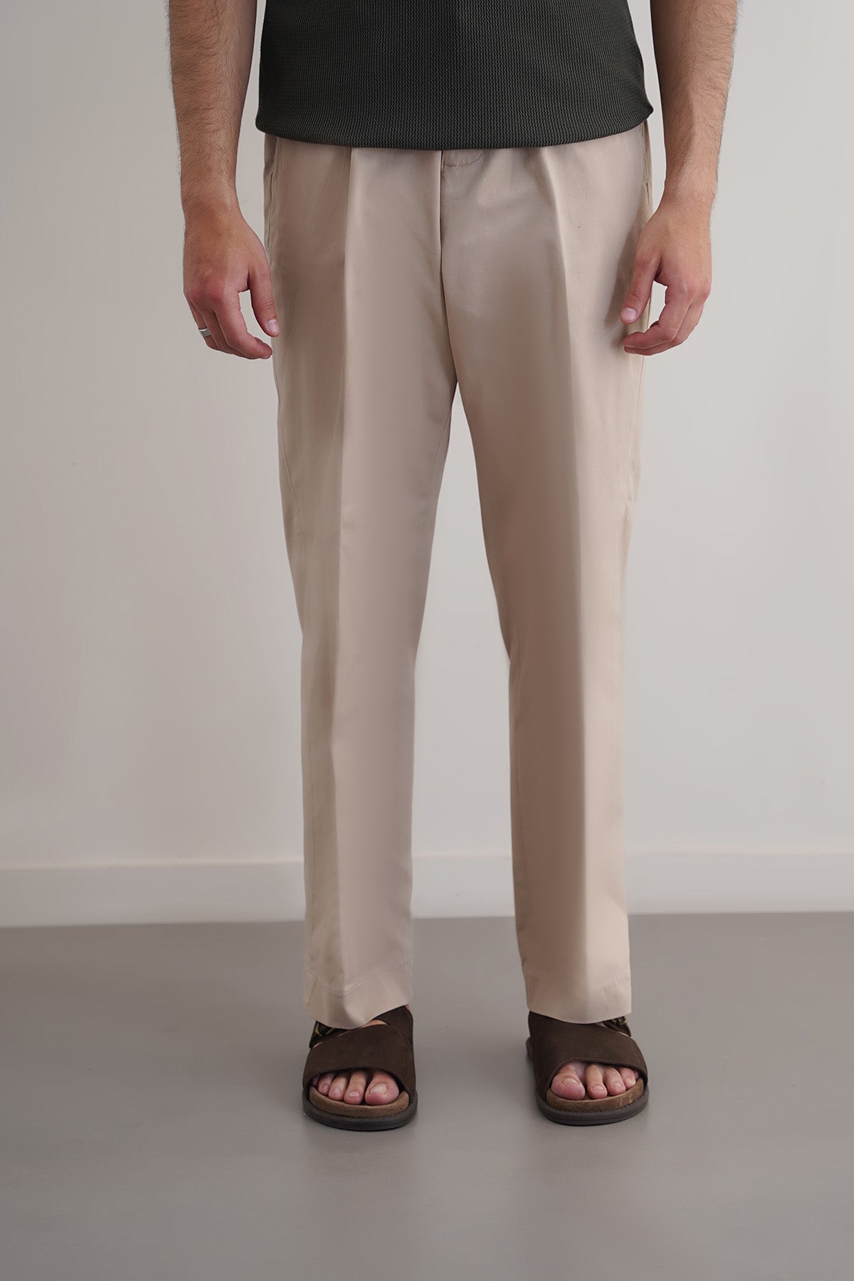 PLEATED COTTON TROUSERS