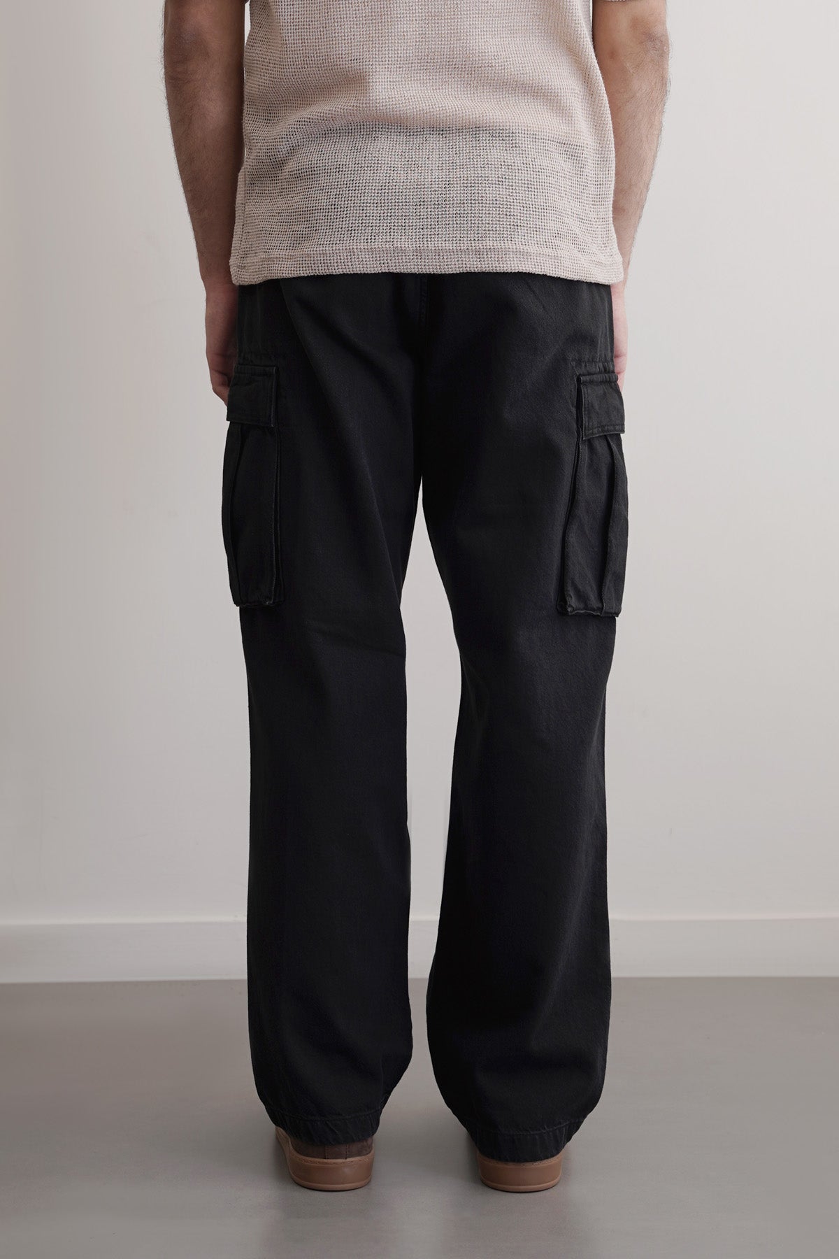RELAXED CARGO JEANS