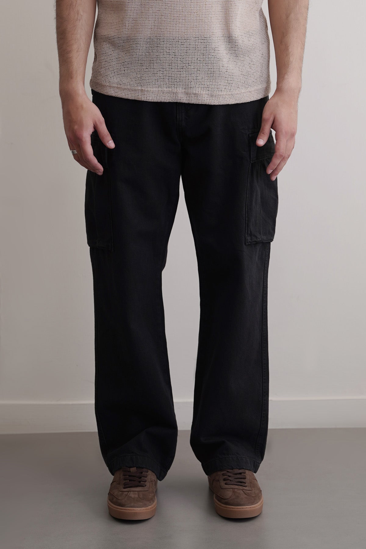 RELAXED CARGO JEANS