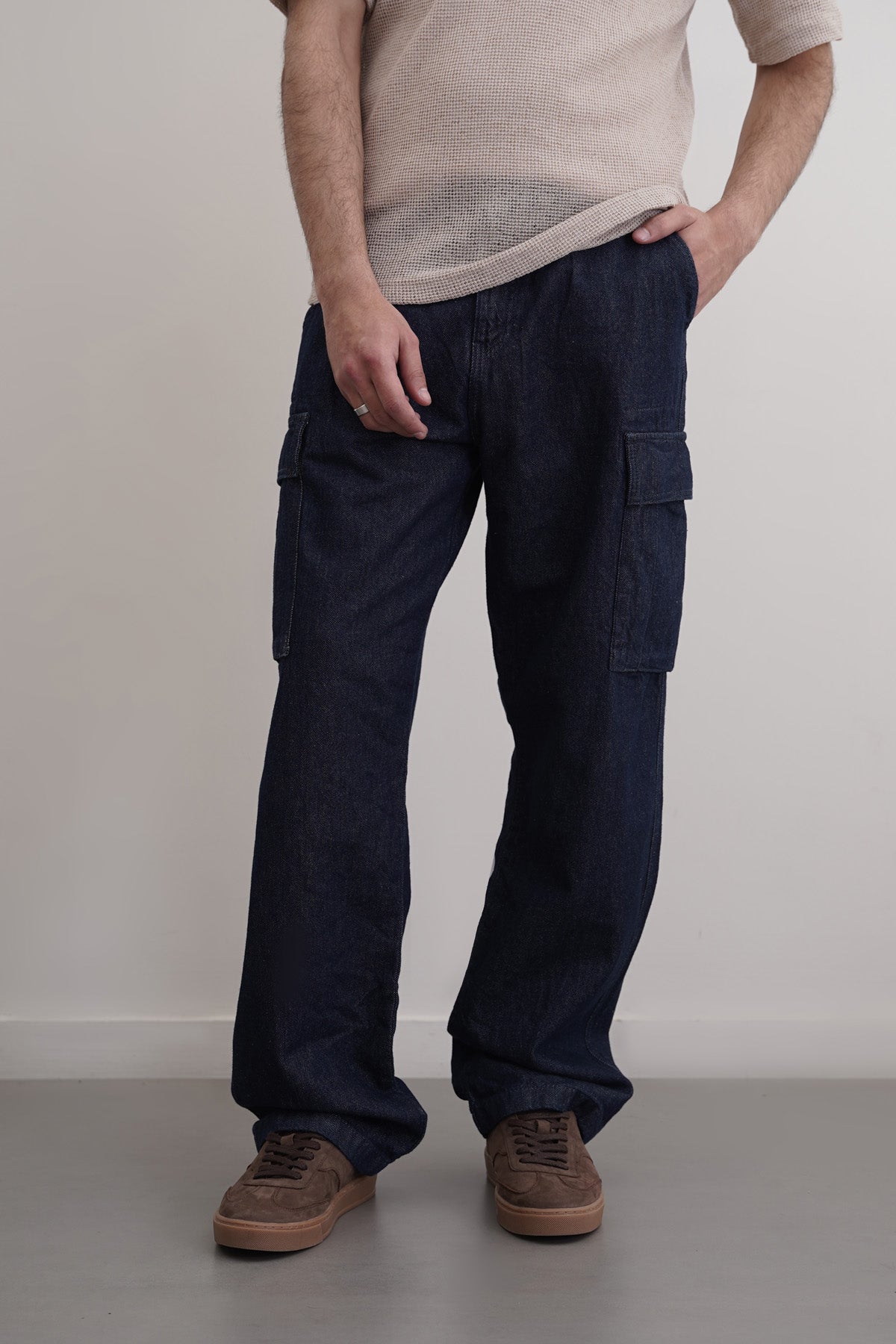 RELAXED CARGO JEANS