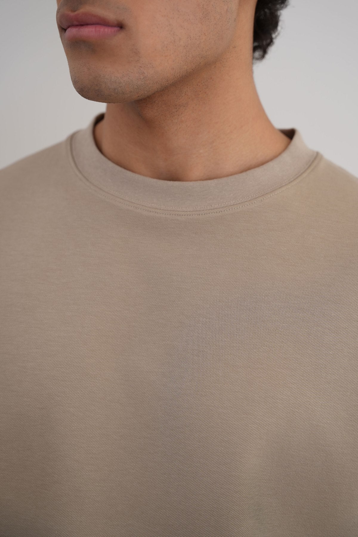TEXTURED KNITTED CREW